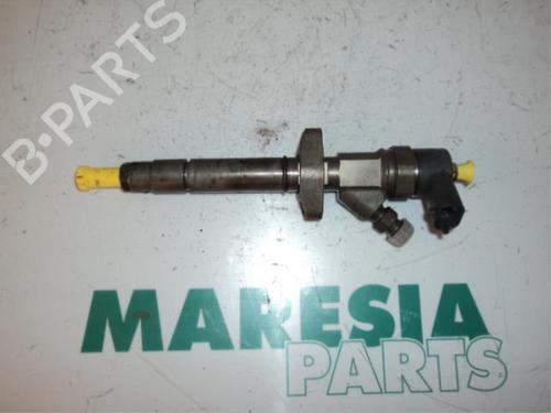Used Injector RENAULT ESPACE IV (JK0/1_) 2.2 dCi (JK0H) (150 hp) 31513097