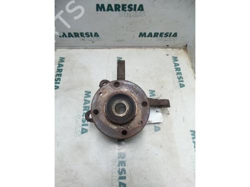 Used Left front steering knuckle RENAULT TWINGO I (C06_) 1.2 (C063, C064) (55 hp) 31506782
