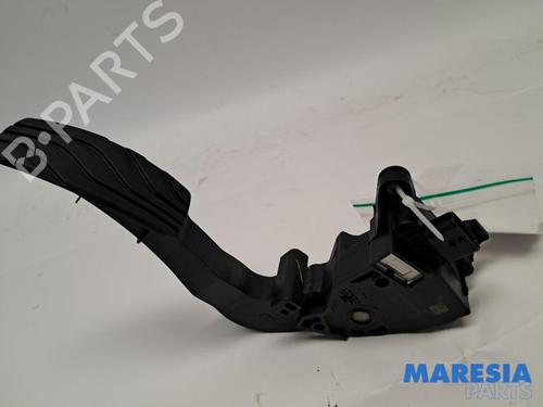 Pedal RENAULT MEGANE IV Grandtour (K9A/M/N_) 1.3 TCe 115 (K9N9) (116 hp) 31406557