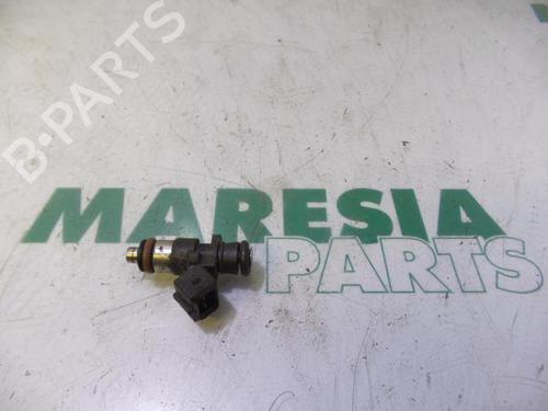 Used Injector RENAULT TWINGO I (C06_) 1.2 16V (C06C, C06D, C06K) (75 hp) 31517187