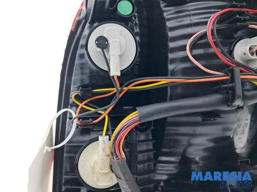 Right taillight PEUGEOT 108 1.0 VTi 72 | BP34039627C35  - Image 6