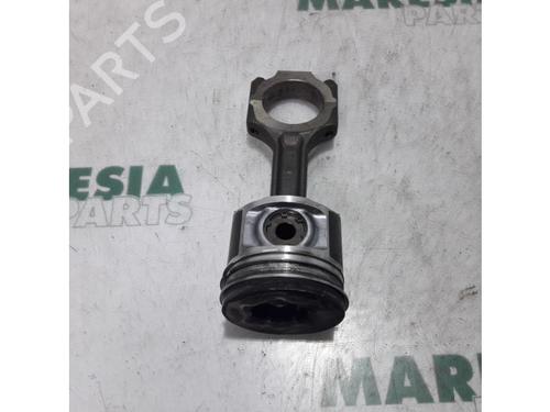 other-alfa-romeo-156-sportwagon-932_-1997-1998-1999-2000-2001-2002-2003-2004-2005-2006-31409497 main image