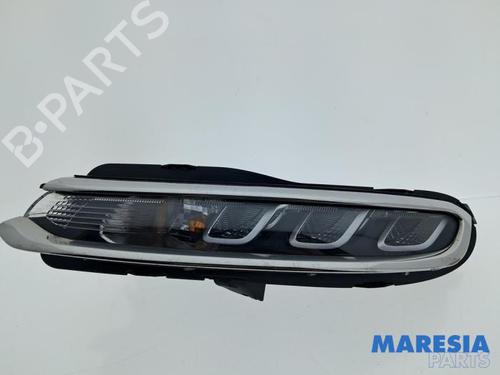 right-daytime-light-citroen-c3-iii-sx-2016-33832636 main image