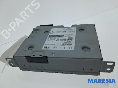 Used Radio PEUGEOT 3008 II SUV (MC_, MR_, MJ_, M4_) Hybrid (224 hp) 32487182