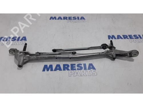Used Front wipers mechanism RENAULT MEGANE IV Grandtour (K9A/M/N_) 1.3 TCe 115 (K9N9) (116 hp) 31516138