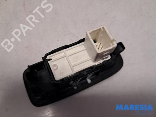 Switch CITROËN C4 Picasso II 1.6 HDi / BlueHDi 115 | BP31412505I30