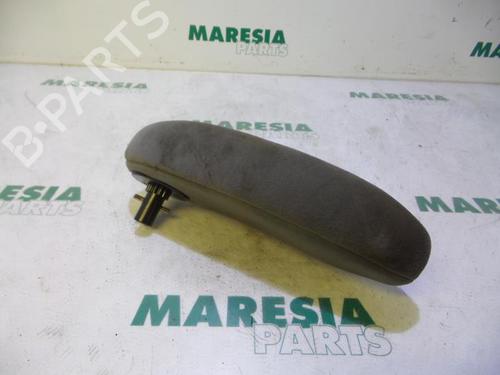 Used Armrest / Center console CITROËN C5 I (DC_) 3.0 V6 (DCXFXC, DCXFXF) (207 hp) 31398836