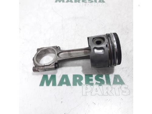 BP31494612O1 main image