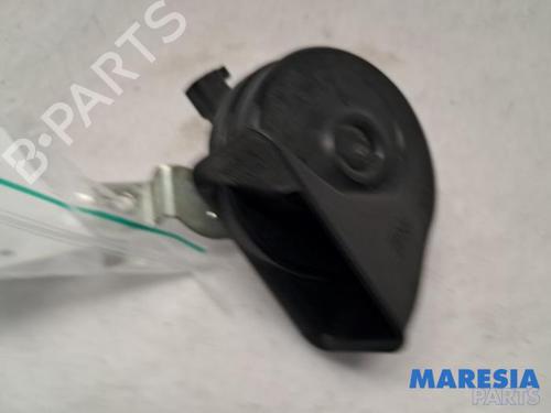 Horn FIAT 500L (351_, 352_) 1.4 (199LYF1B) (120 hp) 31470756