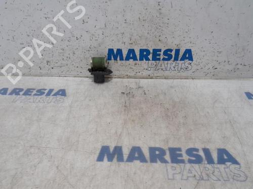 Used Electronic sensor FIAT 500 (312_) 1.2 (312AXA1A) (69 hp) 31419442