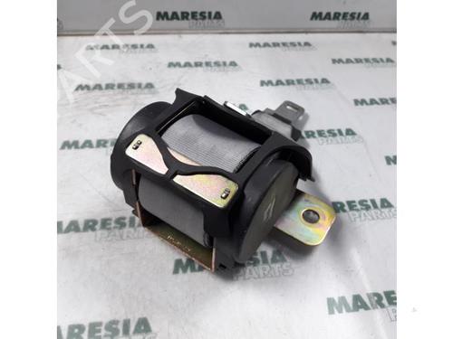 rear-center-seatbelt-renault-scenic-i-mpv-ja01_-fa0_-1999-2000-2001-2002-2003-2004-2005-2006-2007-2008-2009-2010-31450487 main image
