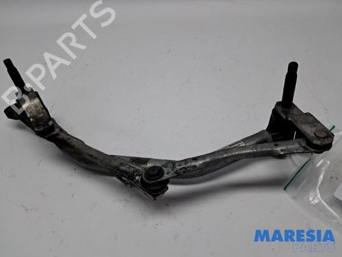 Used Front wipers mechanism RENAULT TWINGO II (CN0_) 1.2 (CN0D) (58 hp) 31407971