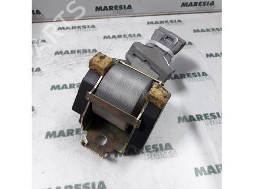 Used Rear right seatbelt RENAULT SCÉNIC I MPV (JA0/1_, FA0_) 2.0 16V (JA1B, JA1D, JA0C) (139 hp) 31451481