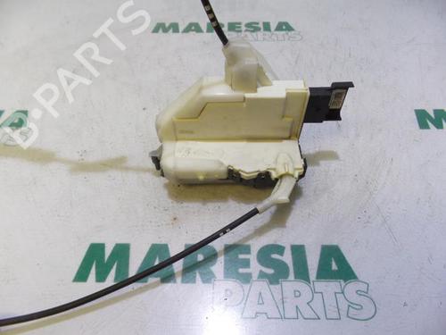 Used Electronic module PEUGEOT 5008 (0U_, 0E_) 1.6 16V (120 hp) 31498738