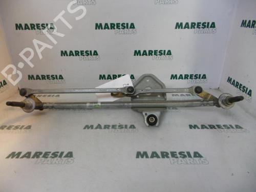 Used Front wipers mechanism RENAULT TRAFIC II Van (FL) 1.9 dCi 100 (FL0C, FL0K, FL0B) (101 hp) 31479389