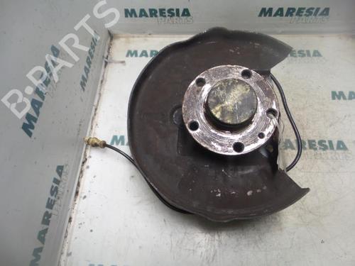 Used Left rear steering knuckle ALFA ROMEO 147 (937_) 1.9 JTD (937.AXD1A, 937.BXD1A, 937.AXV1A, 937.BXB1A,... (115 hp) 31533949