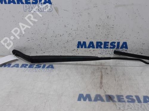 Front windshield wiper arm CITROËN DS3 (SA_) 1.4 VTi 95 | BP31408014C143