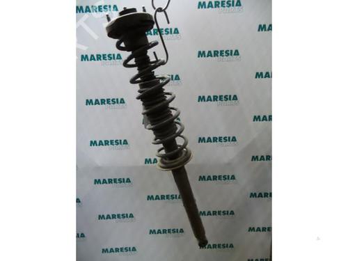 Højre bagtil støddæmper RENAULT TWINGO I (C06_) 1.2 (C063, C064) (55 hp) 31527638