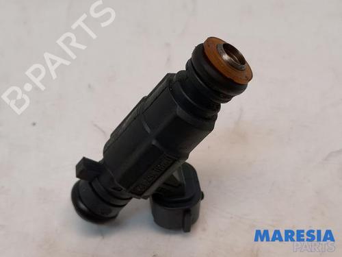 Used Injector PEUGEOT 208 I (CA_, CC_) 1.2 VTI 82 (82 hp) 31518596