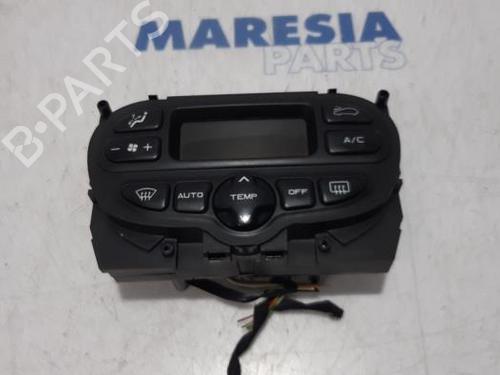Used Climate control PEUGEOT 307 CC (3B) 2.0 16V (136 hp) 31520207