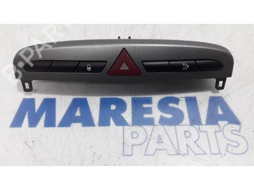 Used Warning switch PEUGEOT 308 SW I (4E_, 4H_) 1.6 16V (120 hp) 31454829