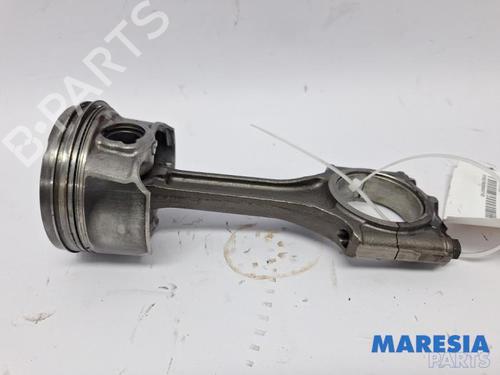 other-alfa-romeo-giulietta-940_-2010-2011-2012-2013-2014-2015-2016-2017-2018-2019-2020-31392595 main image