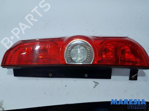 Used Right taillight FIAT DOBLO Cargo (263_) 1.3 D Multijet (90 hp) 31525240