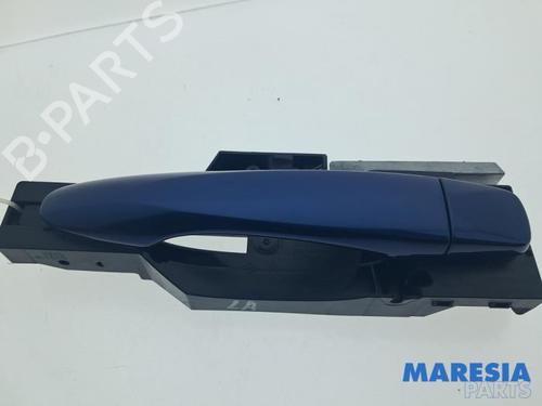 Used Rear left exterior door handle Rear left exterior door handle RENAULT KADJAR (HA_, HL_) 1.2 TCe 130 (HLMR) (130 hp) 39690196 39690196