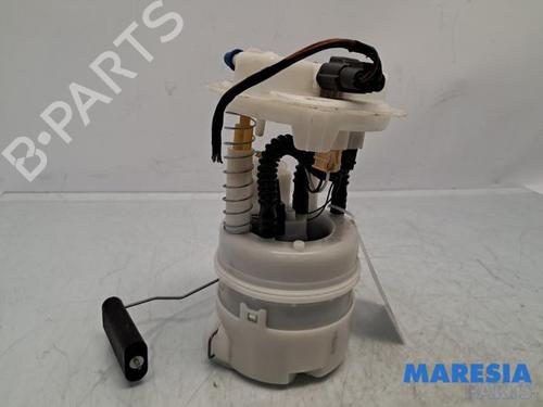 Used Fuel pump RENAULT CLIO IV Grandtour (KH_) 0.9 TCe 90 (90 hp) 31515841
