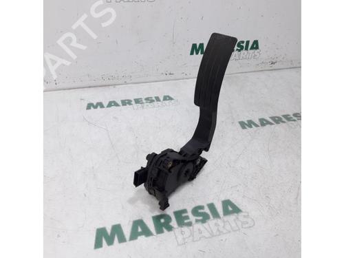 electronic-module-renault-clio-iv-grandtour-kh_-2012-2013-2014-2015-2016-2017-2018-2019-2020-2021-31407678 main image