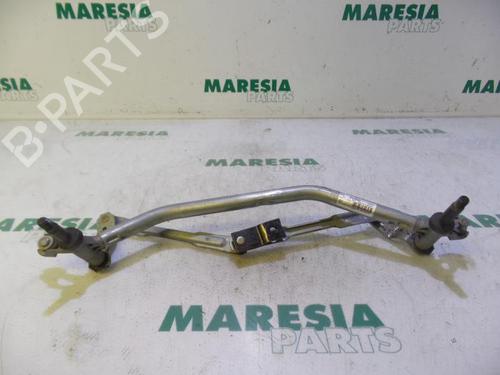 Used Front wipers mechanism PEUGEOT 208 I (CA_, CC_) 1.6 HDi (92 hp) 31467735