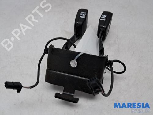 seat-buckle-renault-grand-scenic-iii-jz01_-2009-2010-2011-2012-2013-2014-2015-2016-31500279 main image