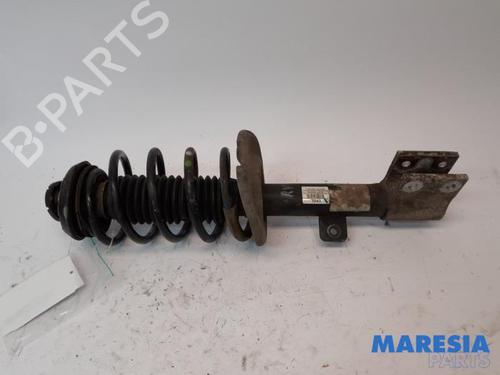 Used Right front shock absorber Right front shock absorber 31472776 31472776