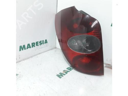 left-taillight-renault-laguna-ii-grandtour-kg01_-2001-2002-2003-2004-2005-2006-2007-31448132 main image