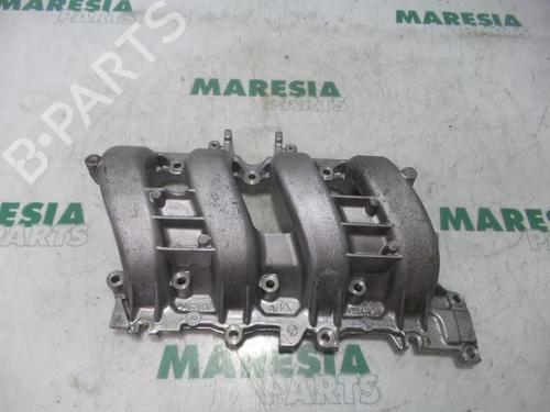 Used Injection rail Injection rail FIAT STILO (192_) 1.6 16V (192_XB1A) (103 hp) 31459386 31459386