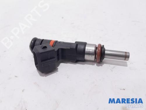 Used Injector LANCIA DELTA III (844_) 1.4 16V (844.AXL1A) (140 hp) 31536322