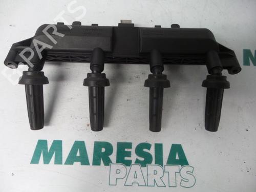 Used Ignition coil PEUGEOT 206 Hatchback (2A/C) 1.4 i (75 hp) 31510504