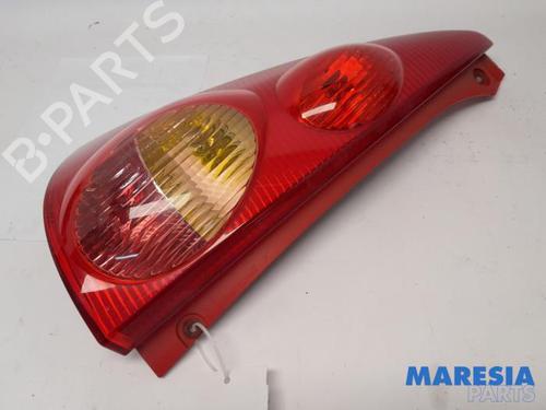 Used Left taillight PEUGEOT 107 (PM_, PN_) 1.0 (68 hp) 31489355