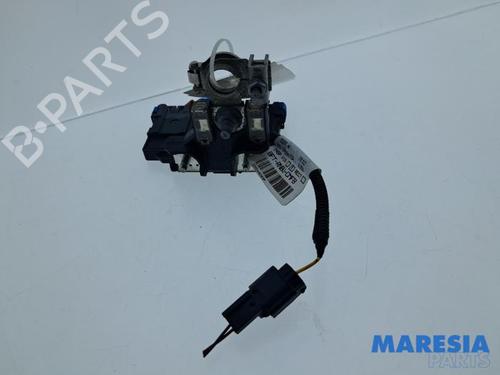 Used Fuse box Fuse box RENAULT CAPTUR II (HF_) TCe 160 (HFN1) (158 hp) 39932905 39932905