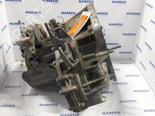 Gearbox RENAULT SCÉNIC II (JM0/1_) 1.9 dCi (JM14) | BP31522232M3