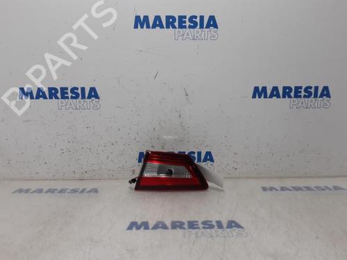 right-taillight-renault-clio-iv-bh_-2012-2013-2014-2015-2016-2017-2018-2019-2020-2021-31383628 main image