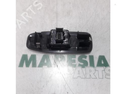 Switch PEUGEOT 208 I (CA_, CC_) 1.0 VTi | BP31438888I30 - Image 2