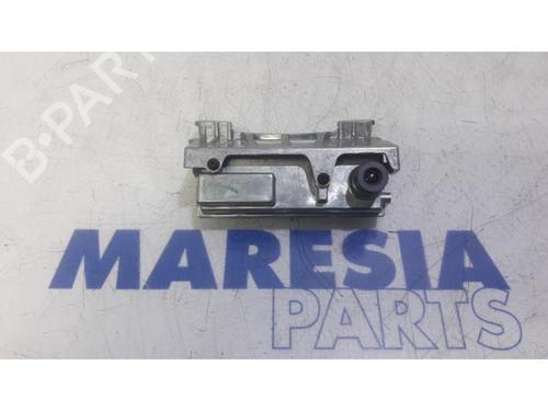 Telecamera RENAULT MEGANE III Grandtour (KZ0/1) 1.5 dCi (KZ09, KZ0D, KZ1G, KZ29, KZ14, KZ1W, KZ10, KZ1F,... (110 hp) 31395541
