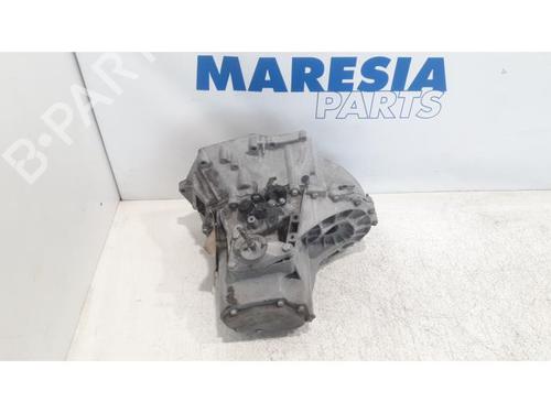 Gearbox PEUGEOT 5008 (0U_, 0E_) 1.6 HDi | BP31433485M3