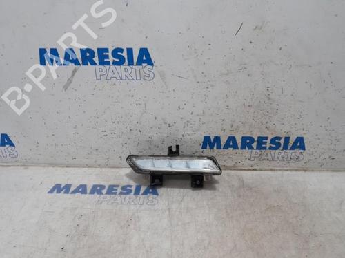 Used Right daytime light RENAULT CLIO IV Grandtour (KH_) 1.5 dCi 90 (KHN3, KHN4) (90 hp) 31467174