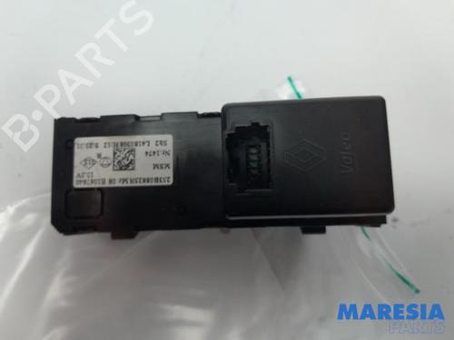 Used Control unit RENAULT ZOE (BFM_) ZOE (92 hp) 31528256