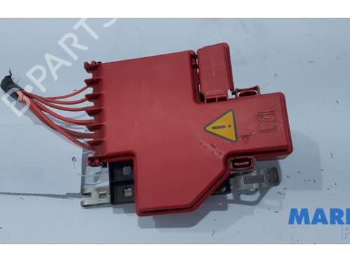 Boîte à Fusibles RENAULT ZOE (BFM_) ZOE (88 hp) 31385127