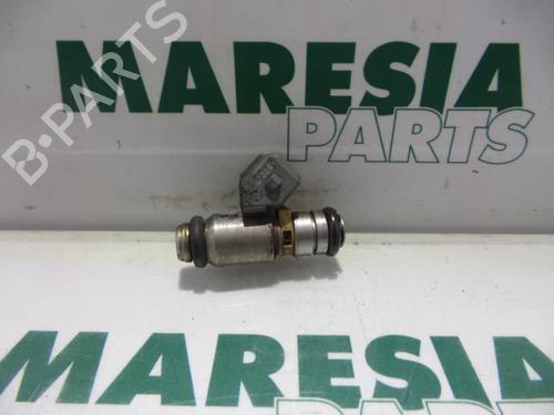 Used Injector RENAULT SCÉNIC I MPV (JA0/1_, FA0_) 1.6 BiFuel (JA04) (107 hp) 31441790