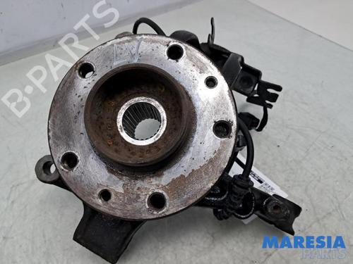 Used Left front steering knuckle RENAULT MEGANE IV Hatchback (B9A/M/N_) 1.2 TCe 130 (B9MR) (130 hp) 32011940