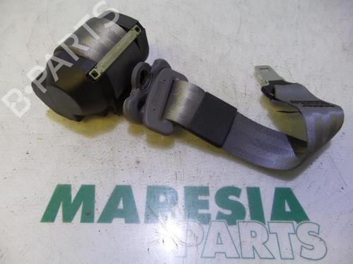 Used Rear center seatbelt RENAULT CLIO II (BB_, CB_) 1.4 16V (B/CB0P, BB13) (98 hp) 31490316